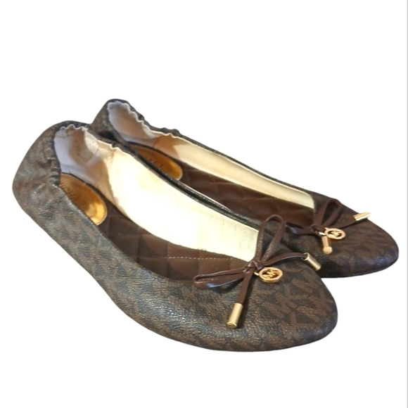 MICHAEL KORS MK Logo Ballet Flat Shoe 6.5 - Picture 10 of 10
